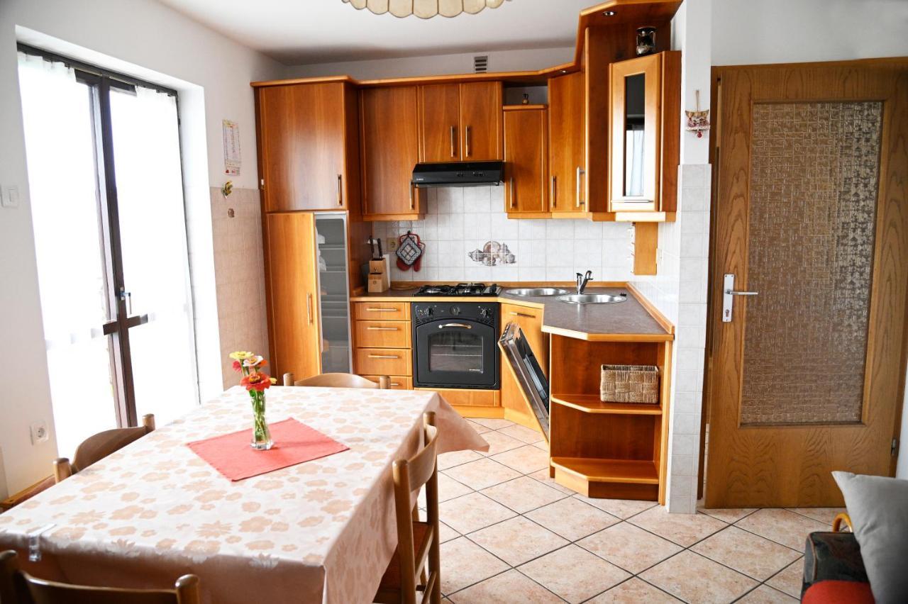 Apartma Cuk Dutovlje Exterior foto